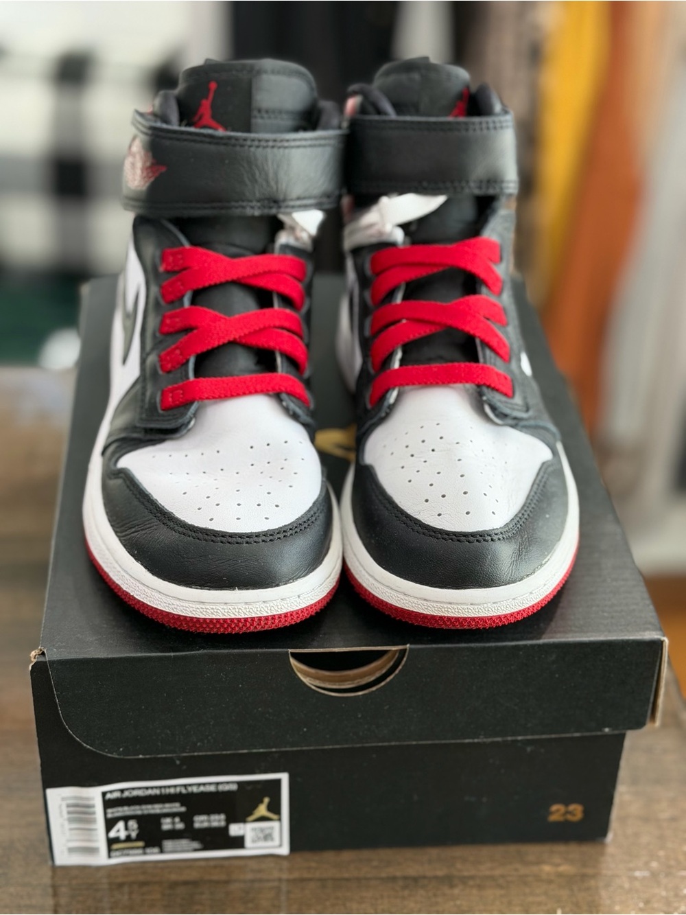 Air Jordan 1HI Flyease (GS)